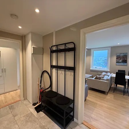 Modern Apartment With Free Parking Bergen Exterior photo